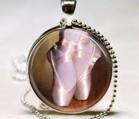 1 Inch Round Pendant- Ballet Slippers 02