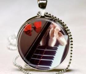 1 Inch Round Pendant- Ballet Slippers 01